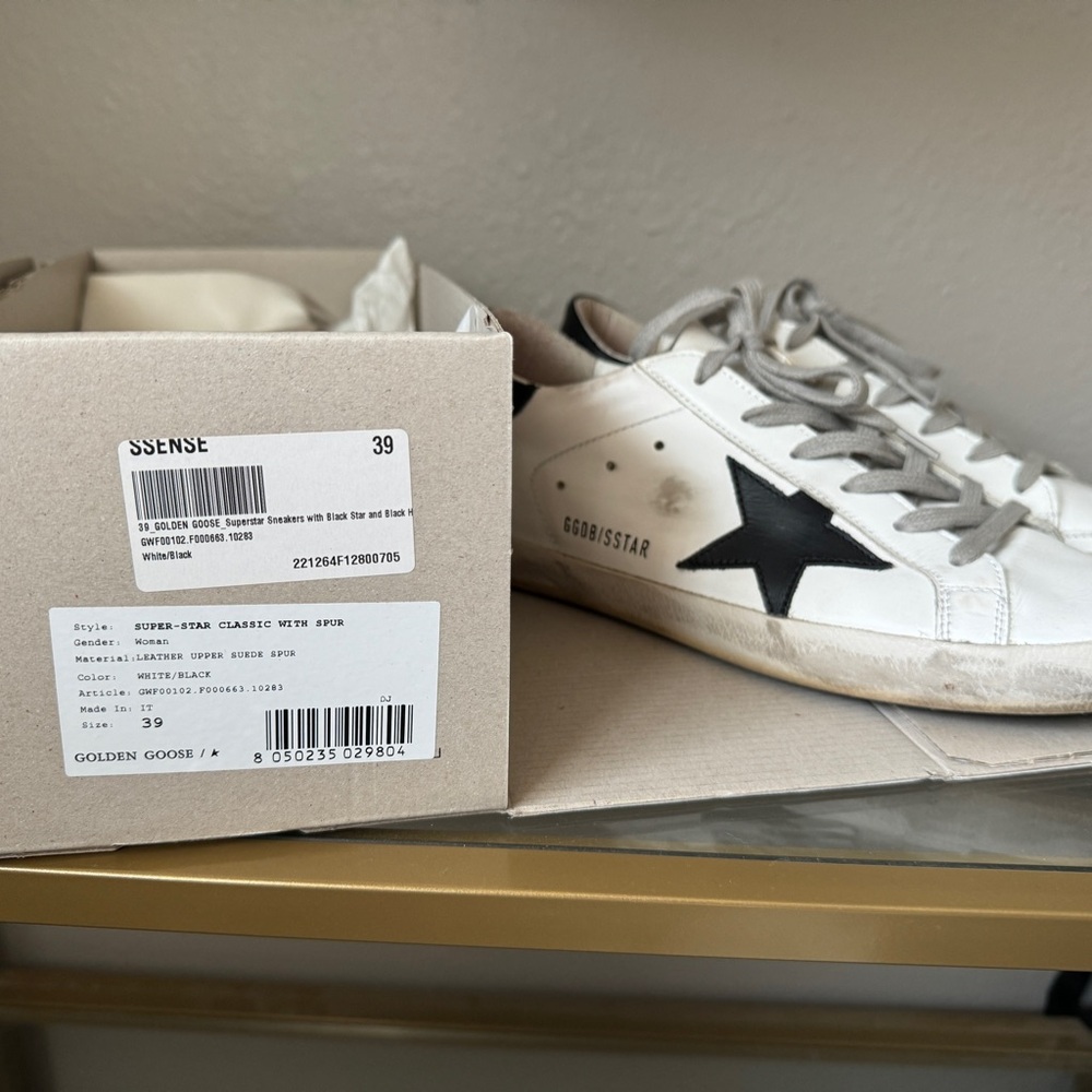 Golden Goose Superstars